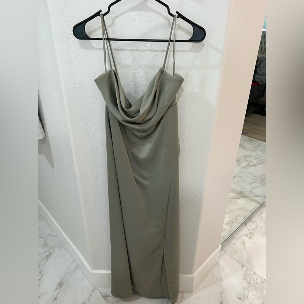 BHLDN dress. Size 4! In perfect condition . Worn once and got dry cleaned